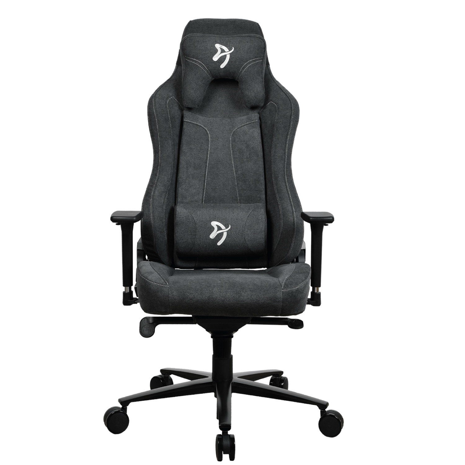 Een donkergrijze gamestoel met hoofdsteun, lendenkussen, wit logo en wielen.