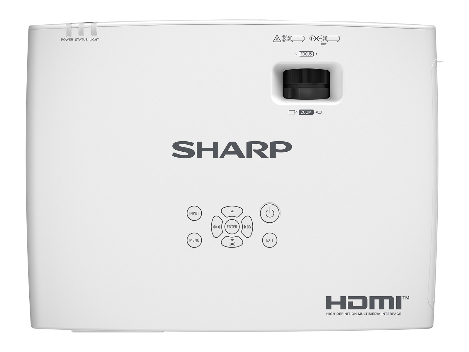 Un proyector Sharp blanco con lente, anillo de enfoque y botones de control.