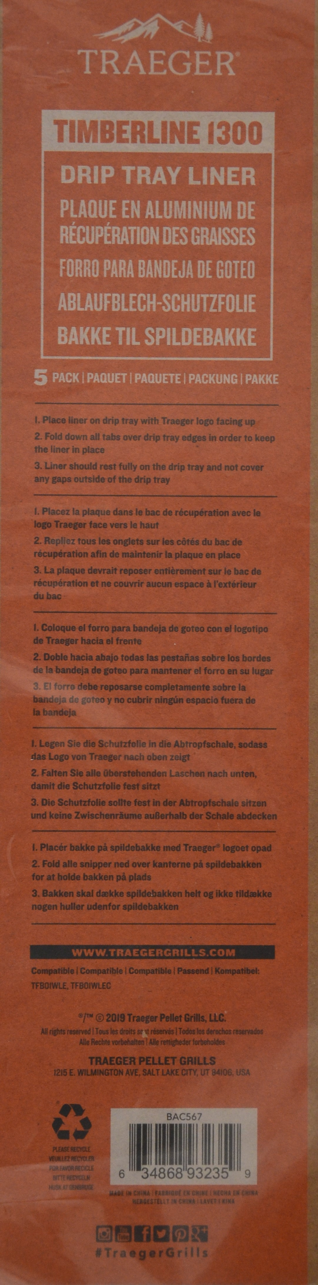 Opakowanie wyściółki tacki ociekowej Traeger Timberline 1300 z instrukcjami.