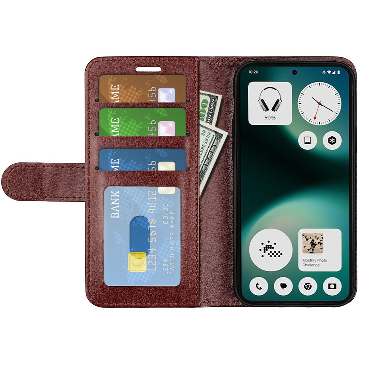 Un étui portefeuille marron tenant un téléphone, des cartes de crédit et de l'argent.
