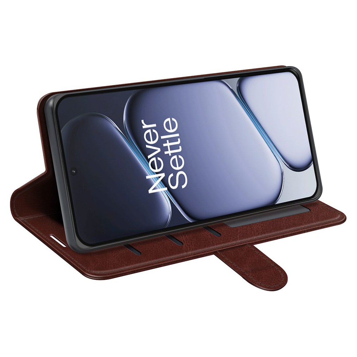 Een bruine leren hoes met een staande telefoon.
