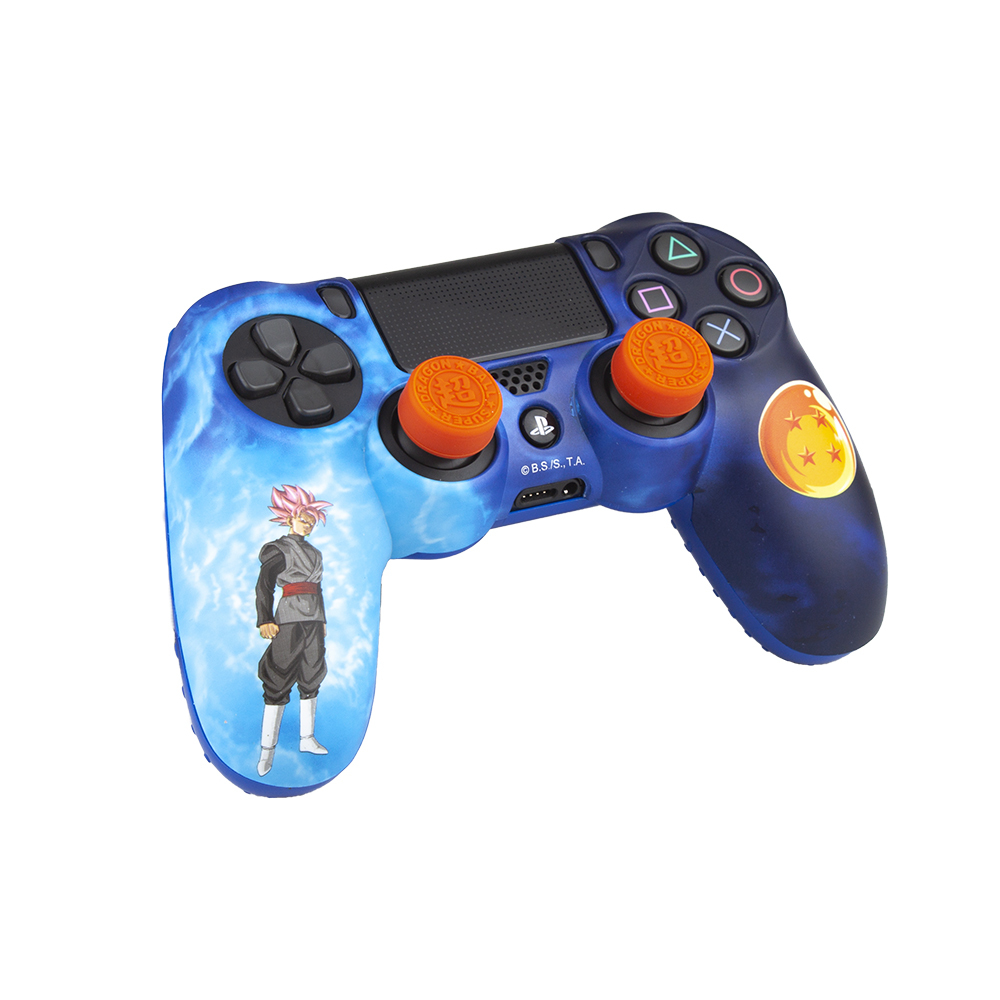 Un controller blu con design di Dragon Ball e l'immagine di un personaggio.