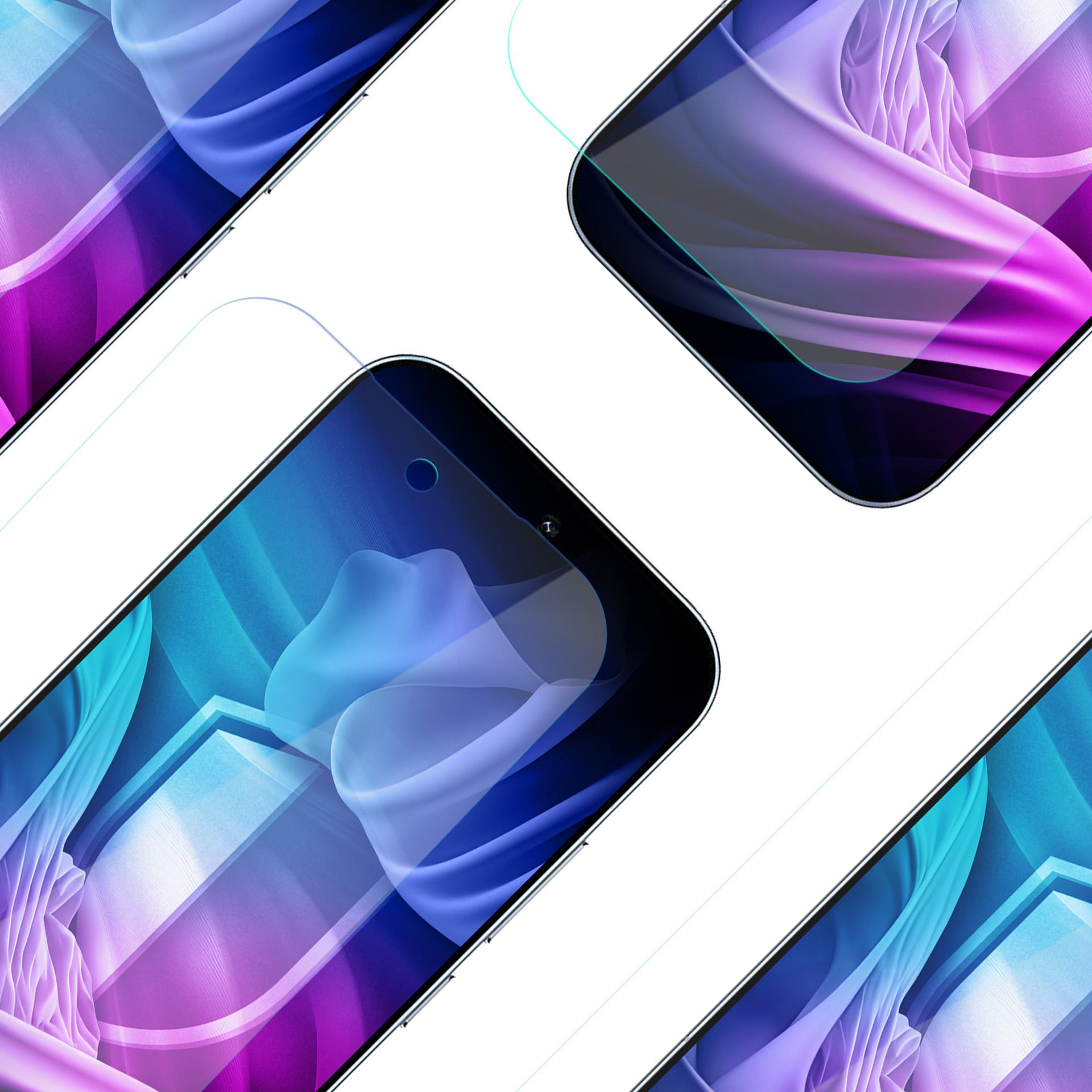 Quattro smartphone mostrano sfondi astratti colorati su sfondo bianco.