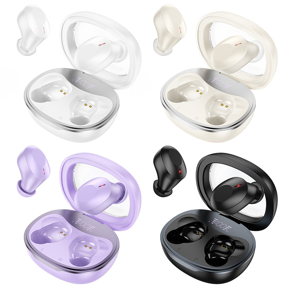 Quattro paia di auricolari wireless bianchi, crema, viola e neri con custodie di ricarica.