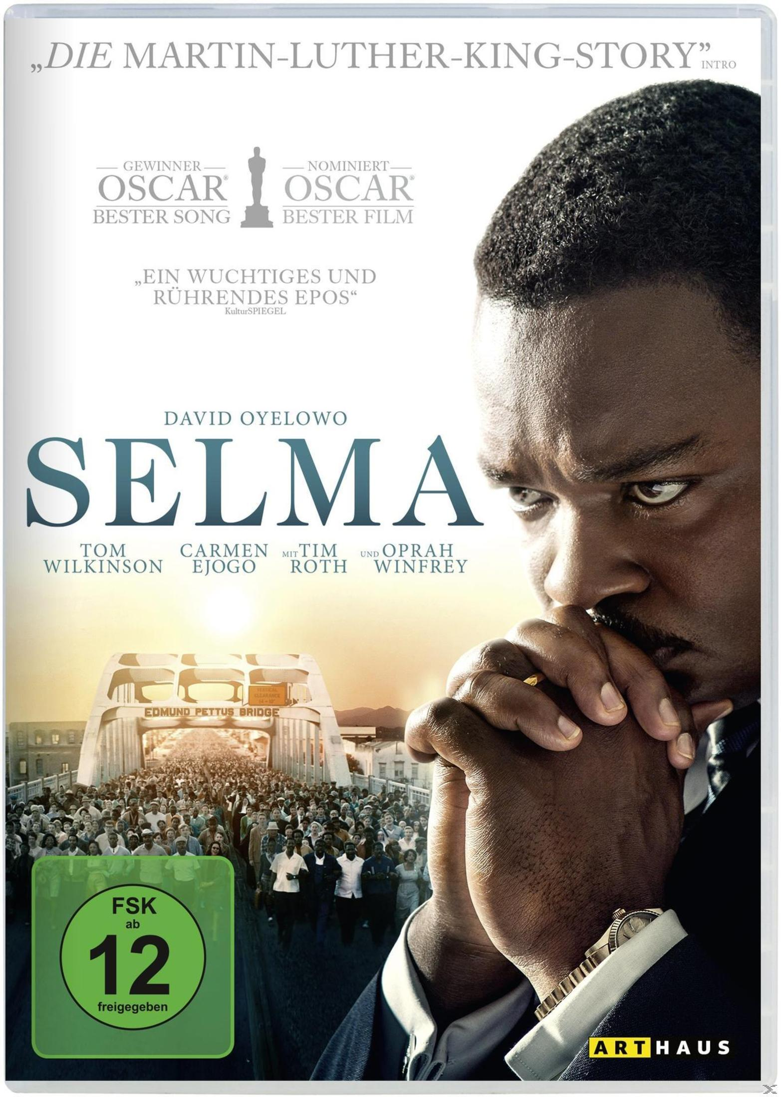 DVD Cover für Selma: David Oyelowo blickt nach unten, Menschen überqueren Brücke.