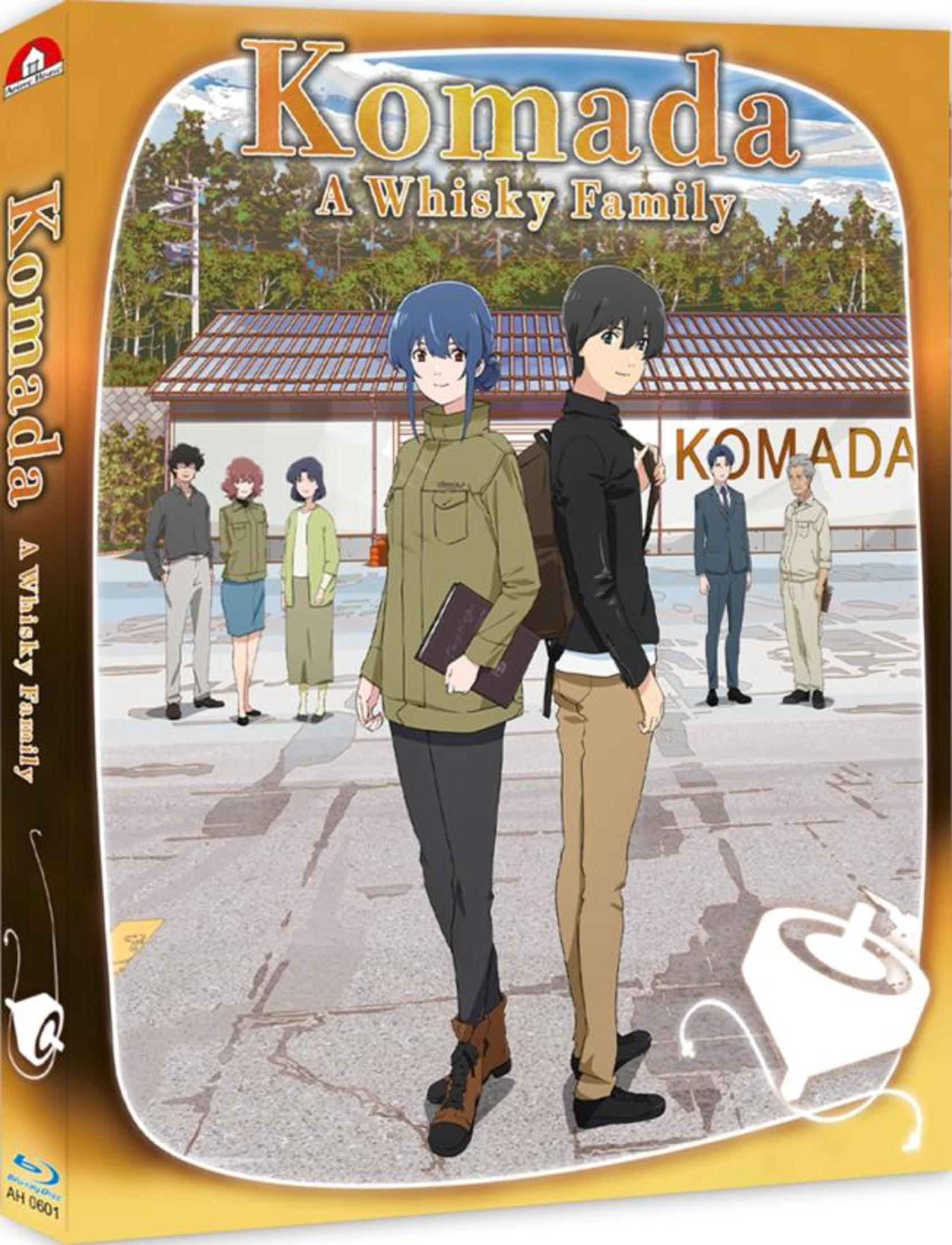 Personaggi anime fuori da un edificio con alberi e cielo sullo sfondo. Testo: Komada A Whisky Family.