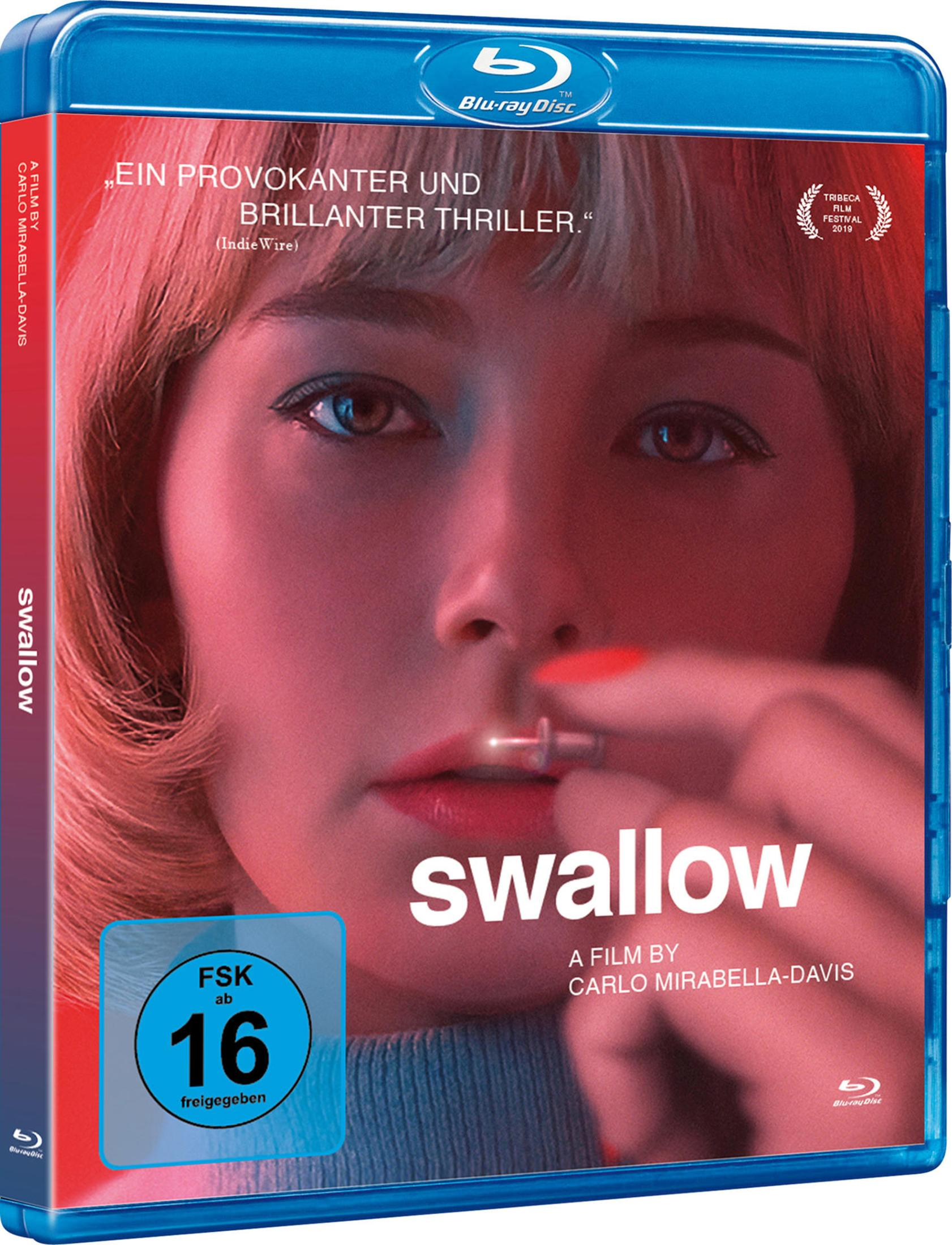 Copertina Blu-ray: Donna con labbra rosse tiene sigaretta. Titolo: Swallow.