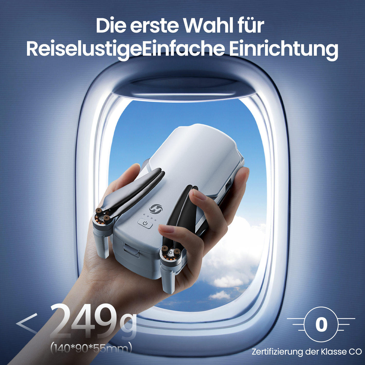 Eine Hand hält eine leichte Drohne vor einem Flugzeugfenster. Text über Gewicht.