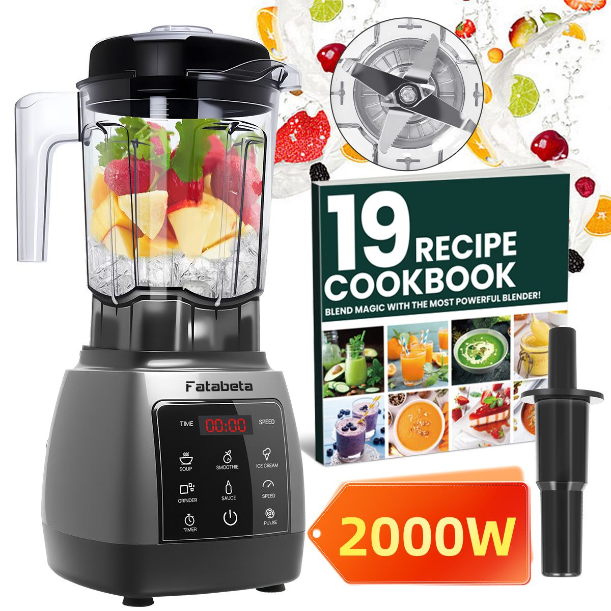 Ein Fatabeta-Mixer mit Obst und Eis im Krug, Kochbuch und 2000W-Label.