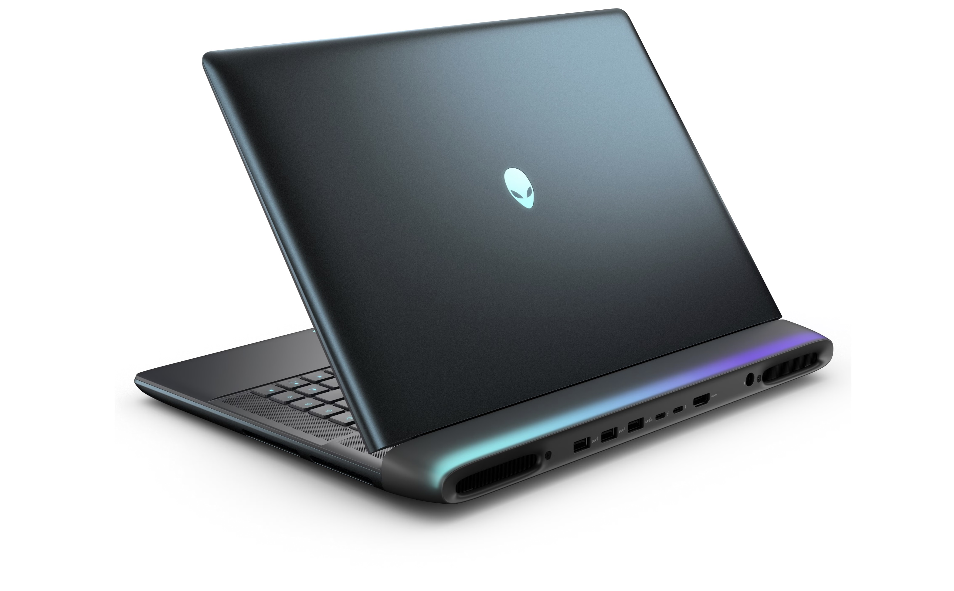 Kapaktaki ışıklı logo ve yanlardaki portlara sahip koyu renk Alienware dizüstü.