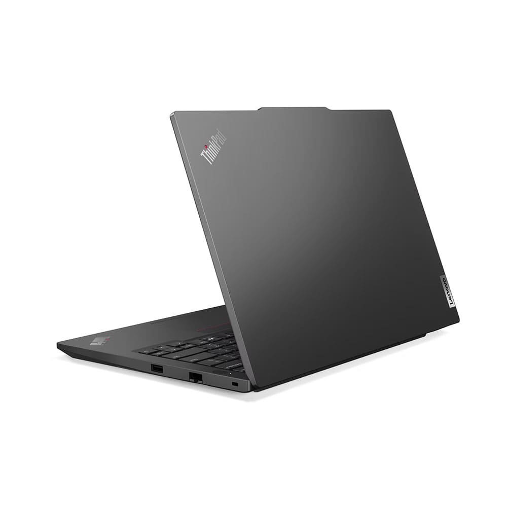 Kapalı, koyu gri Lenovo ThinkPad dizüstü bilgisayar beyaz arka planda.