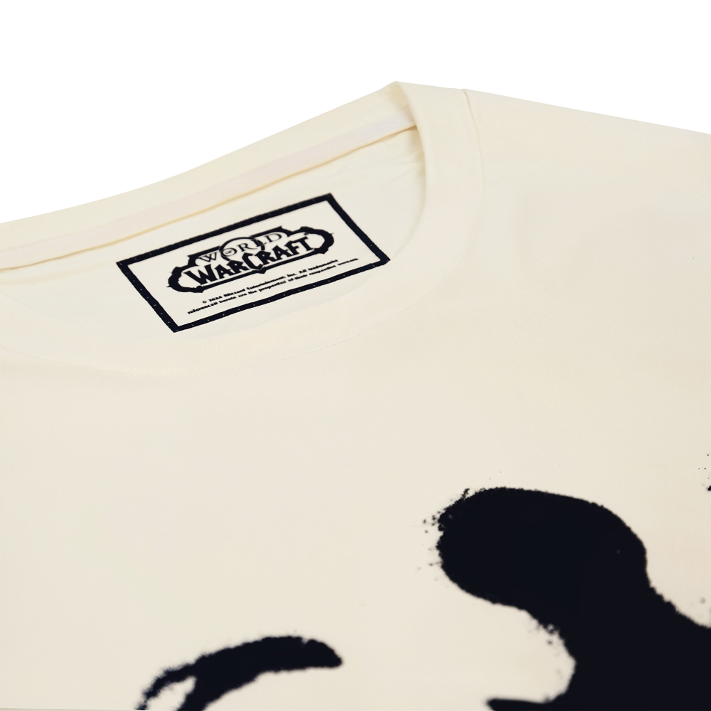 Cremefarbenes T-Shirt mit "World of Warcraft"-Logo und schwarzem Druck.