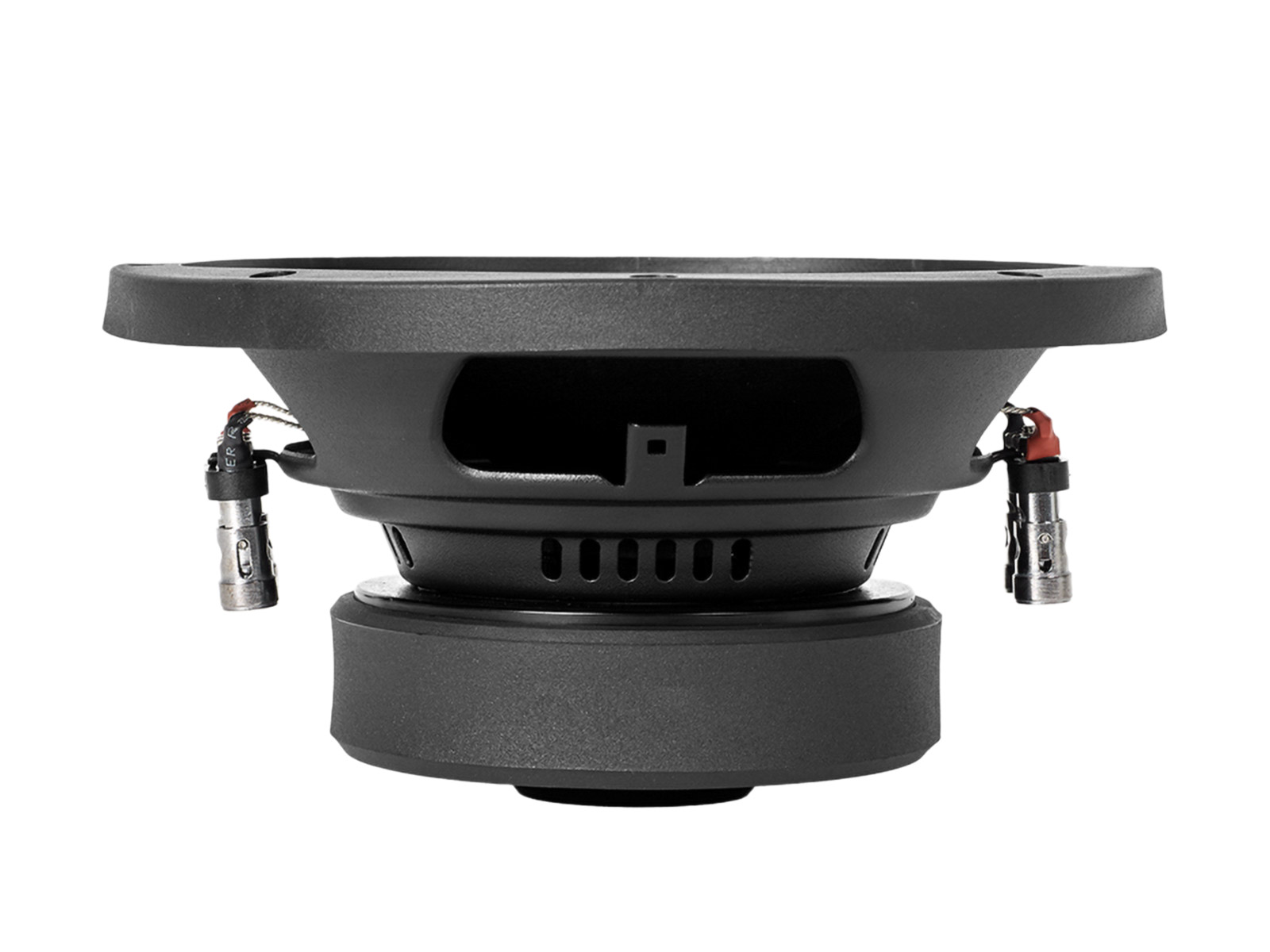 Schwarzer Subwoofer-Lautsprecher mit silbernen Klemmen auf weißem Hintergrund.