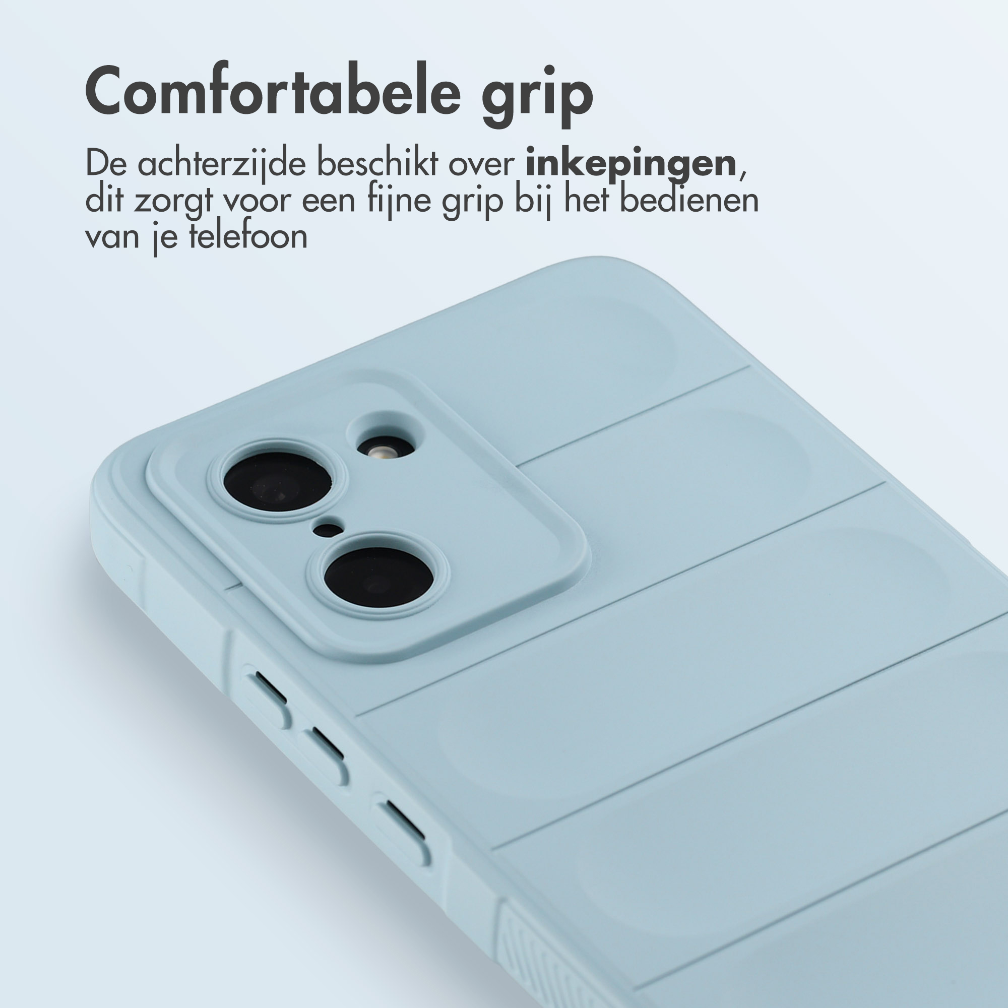 Lichtblauwe telefoonhoes met groeven voor grip. Toont cameragedeelte.