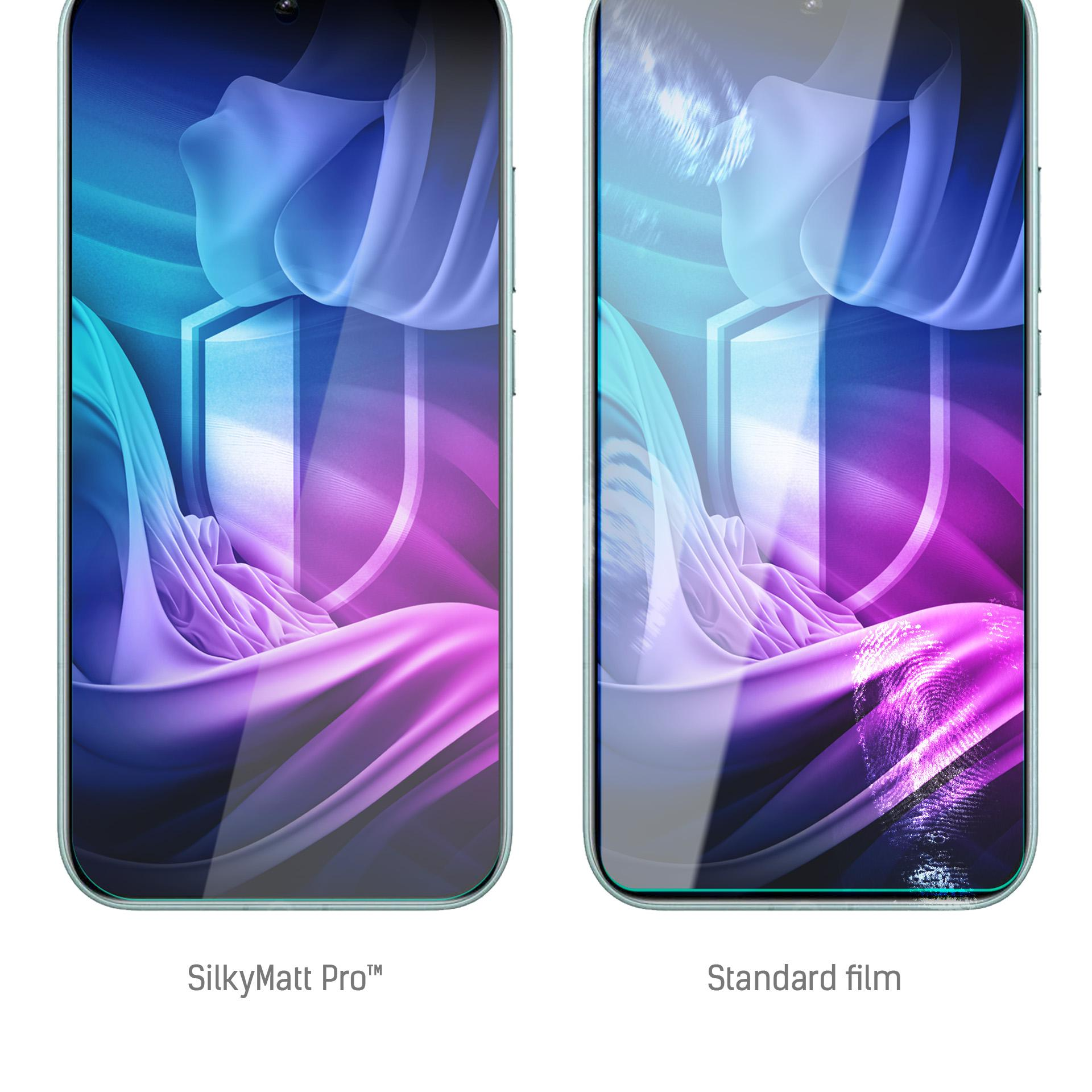 Due smartphone affiancati che mostrano sfondi astratti e colorati.