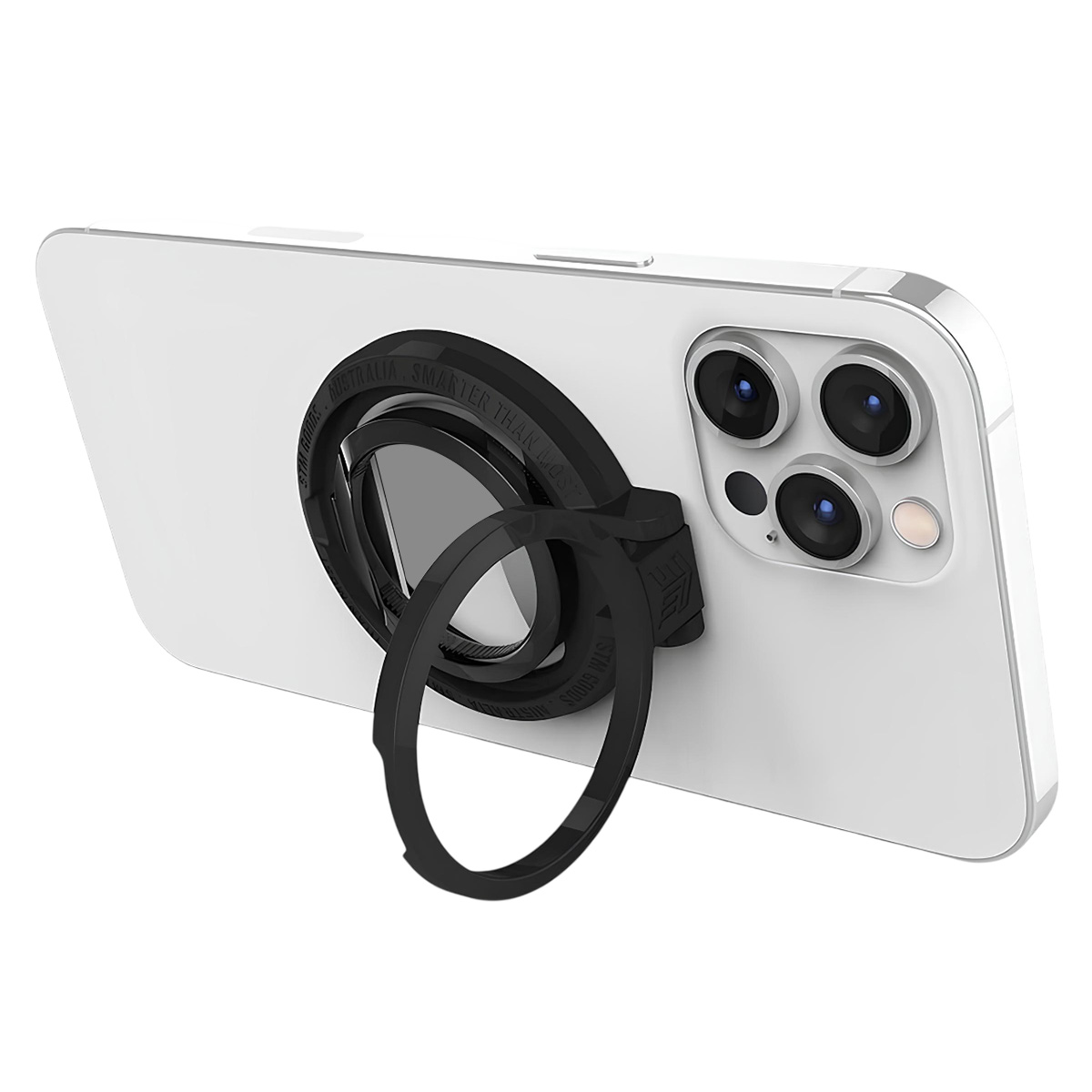 Un anello porta telefono nero è fissato a un iPhone bianco.