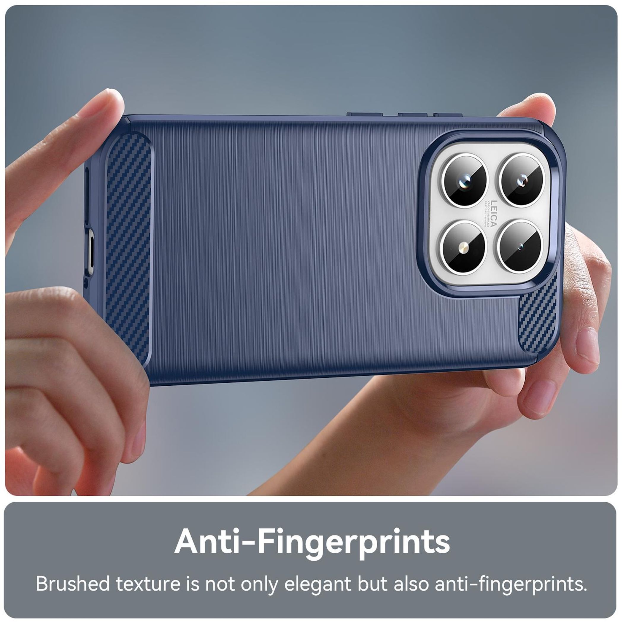Hände halten ein blaues Handy mit vier Kameras. Gebürstete Textur.