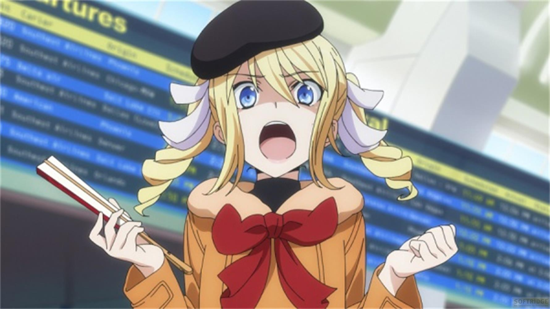 Una ragazza anime bionda con occhi blu indossa un berretto e un cappotto arancione, tenendo un ventaglio.
