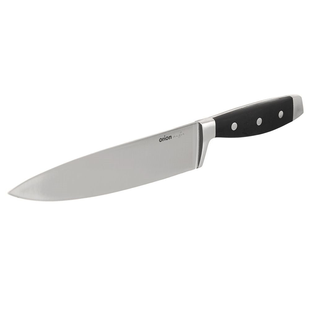 Un cuchillo de cocina afilado con mango negro y hoja de acero.