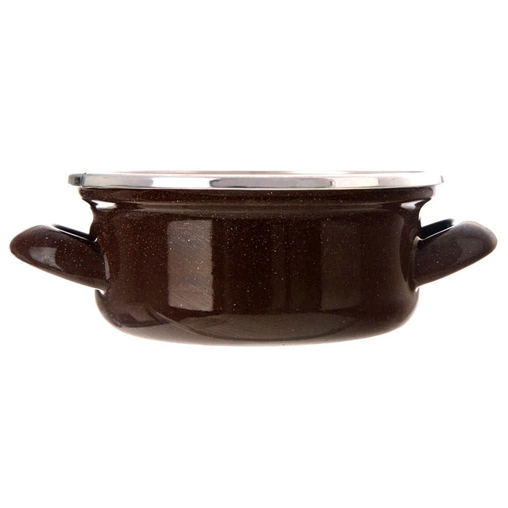 Olla de esmalte marrón oscuro con dos asas y borde plateado.