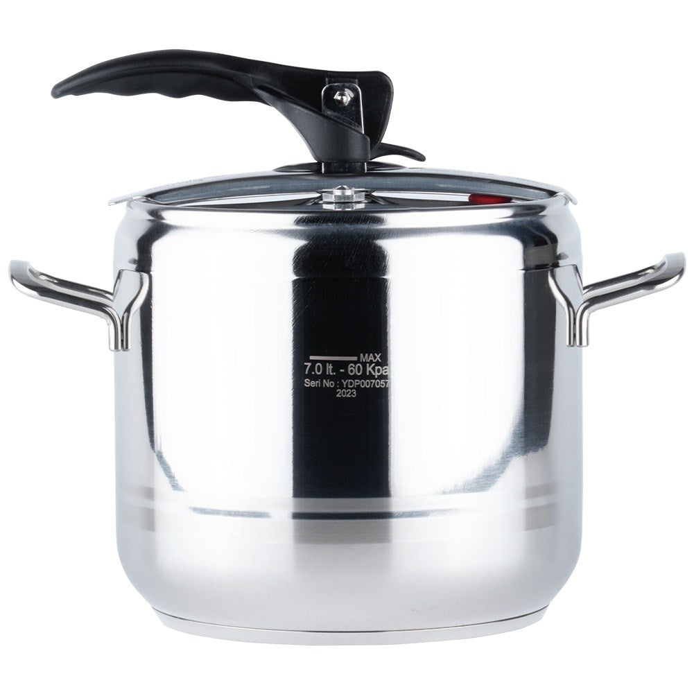 Olla a presión de acero inoxidable con mango negro y asas laterales.