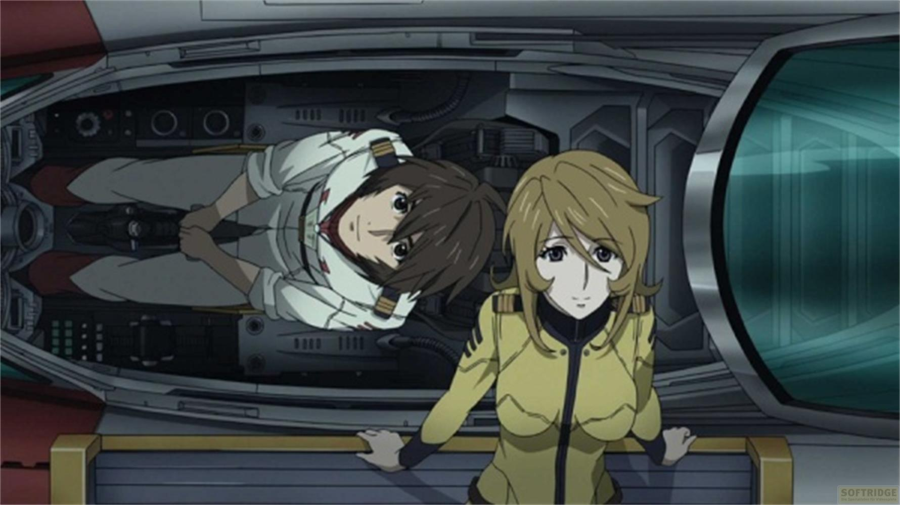 Due personaggi anime in tute spaziali all'interno di una cabina.