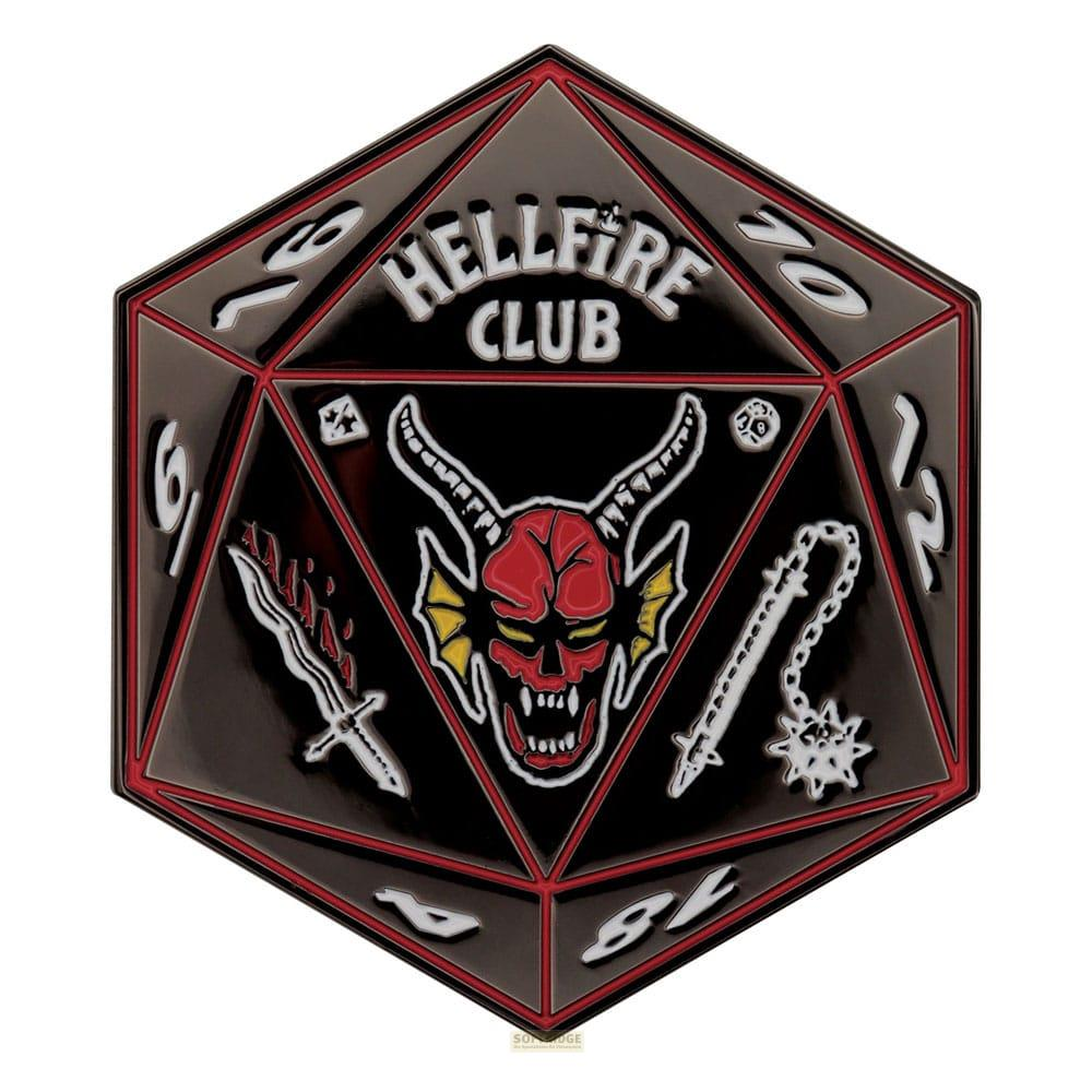 Schwarzer D20 mit Teufelkopf, Schwertern und Morgensternen. Hellfire Club.