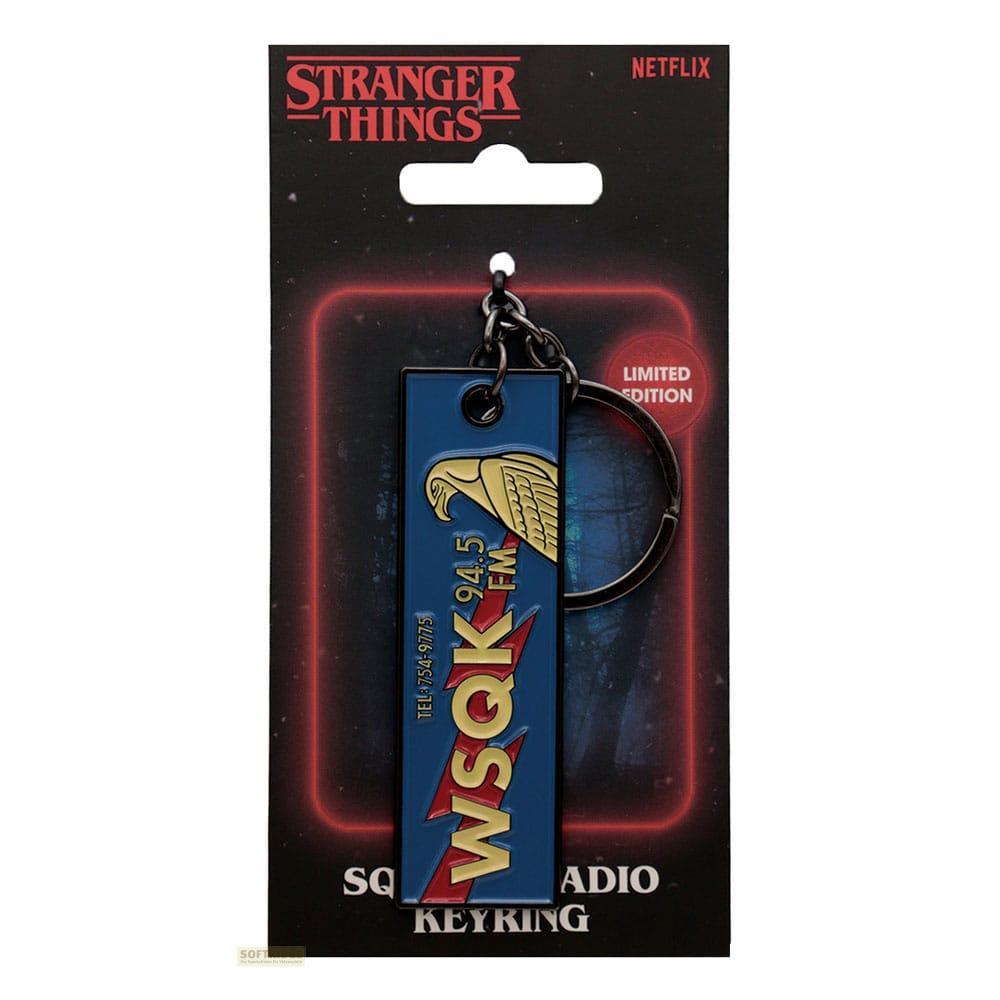 Llavero Stranger Things con logo WQS, 94.5 FM, edición limitada.