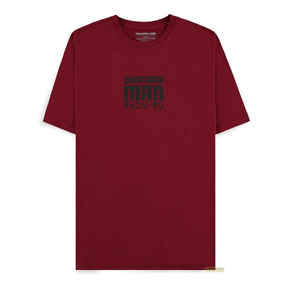 Ein dunkelrotes T-Shirt mit dem Titel "Chainsaw Man" in Schwarz.