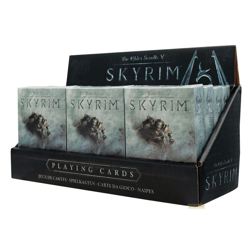 Espositore di carte da gioco Skyrim con mazzi raffiguranti un guerriero.