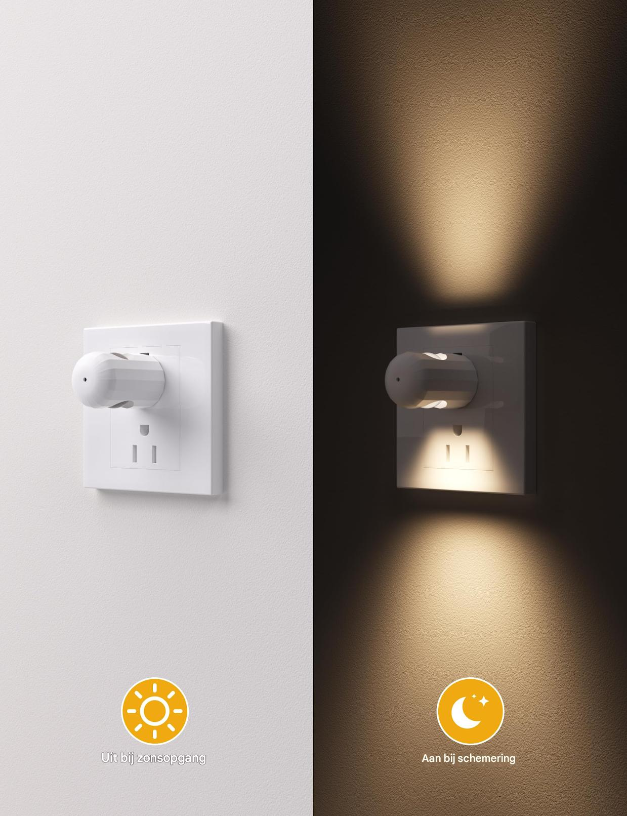 Una luce notturna collegata a una presa, mostrata in ambienti chiari e scuri.