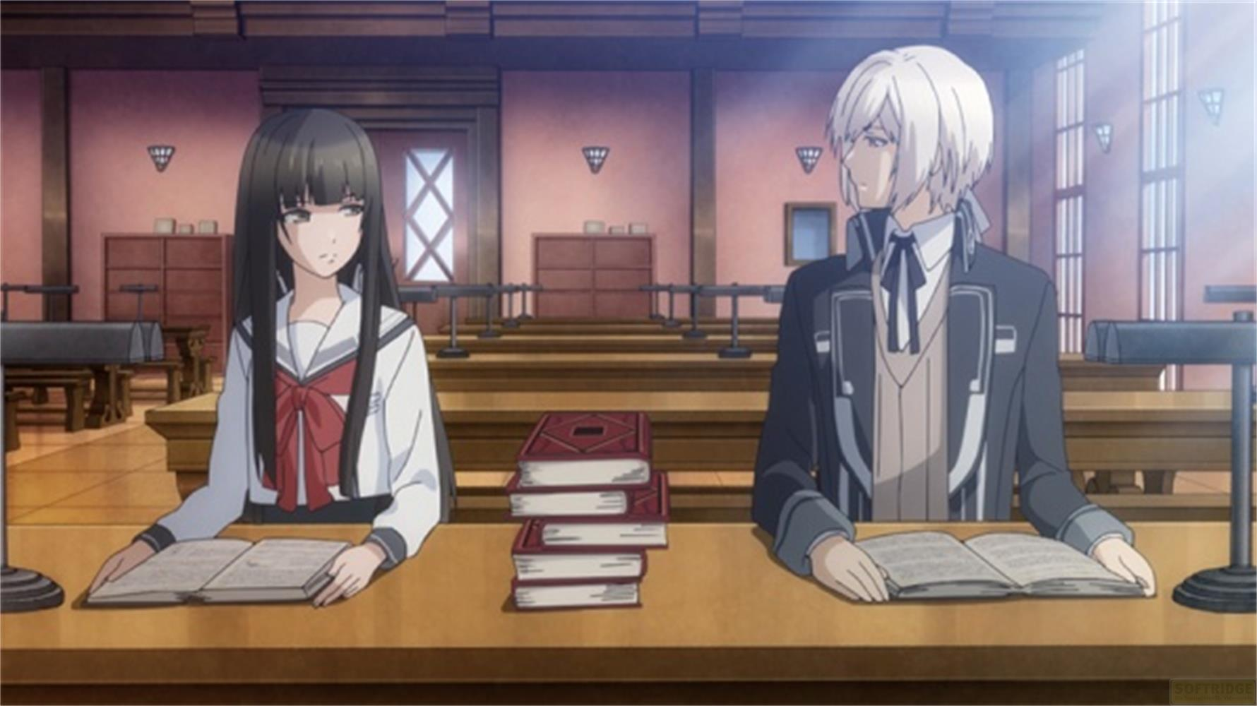 Due personaggi anime siedono a un tavolo di legno in una biblioteca.