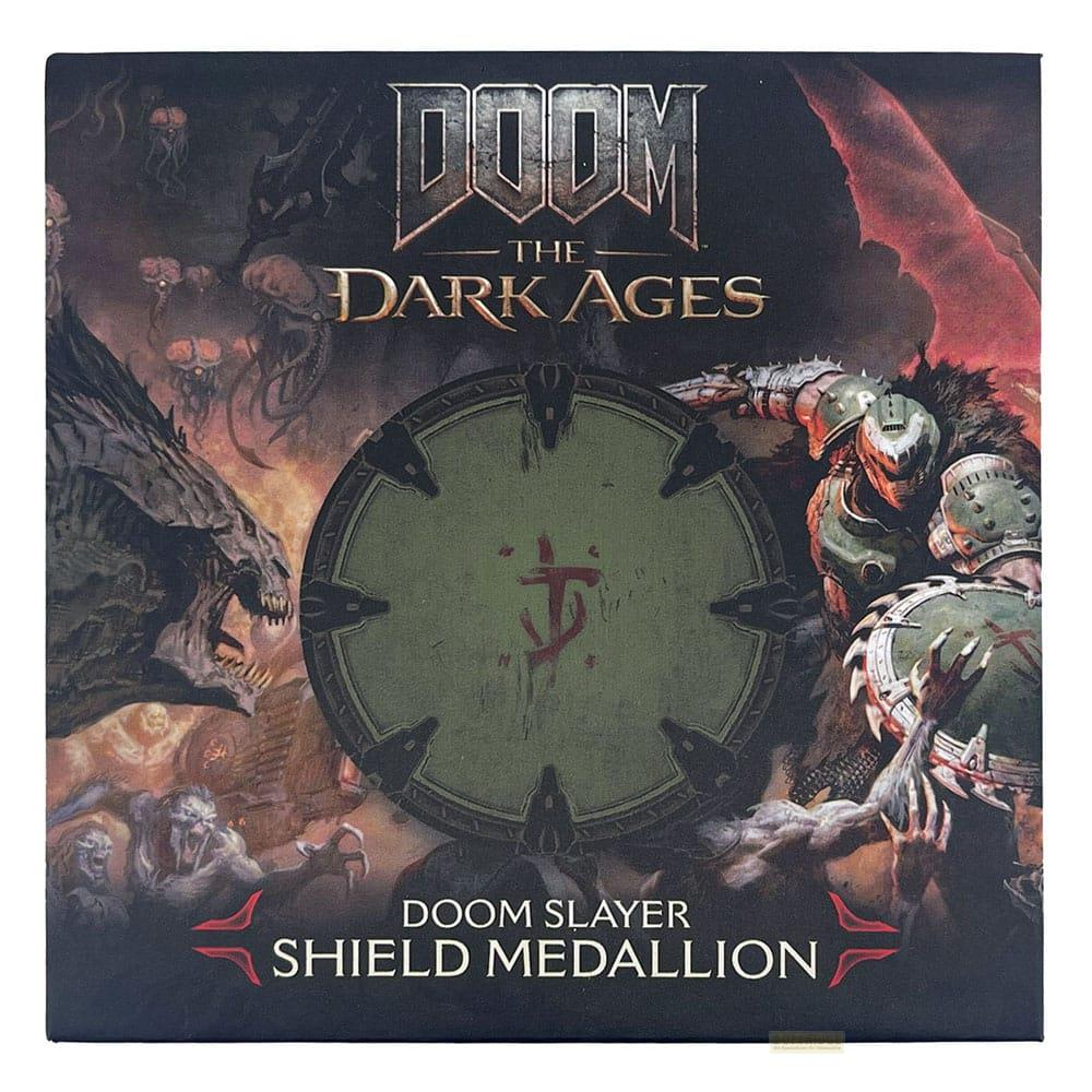 Doom Slayer Schildmedaillon Box mit Dämonen und Rüstungsträgern.