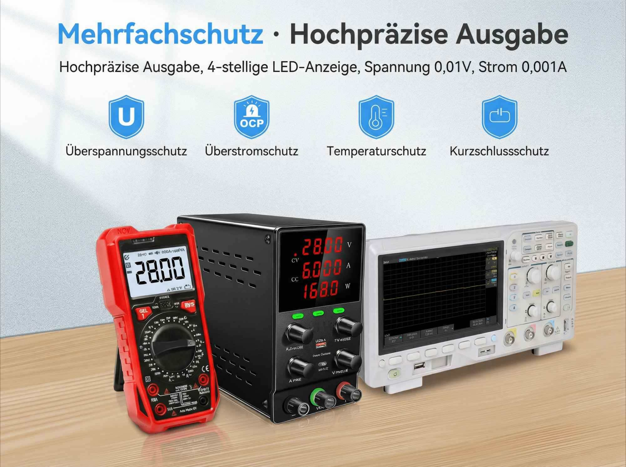 Ein rotes Multimeter, schwarzes Netzteil und Oszilloskop auf einem Holztisch.
