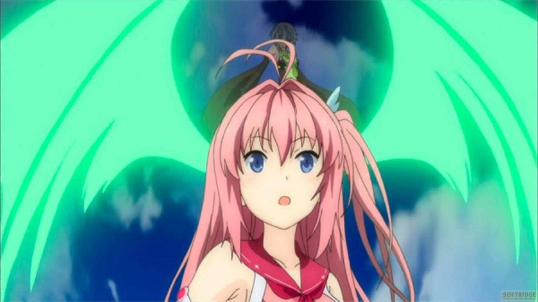 Una ragazza anime con capelli rosa e grandi ali verdi.