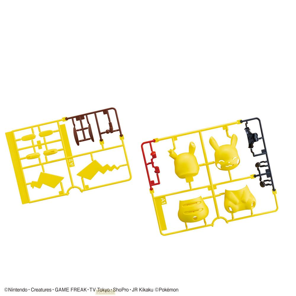 Bancs en plastique jaune et marron avec des pièces de Pikachu, y compris des têtes et des corps.