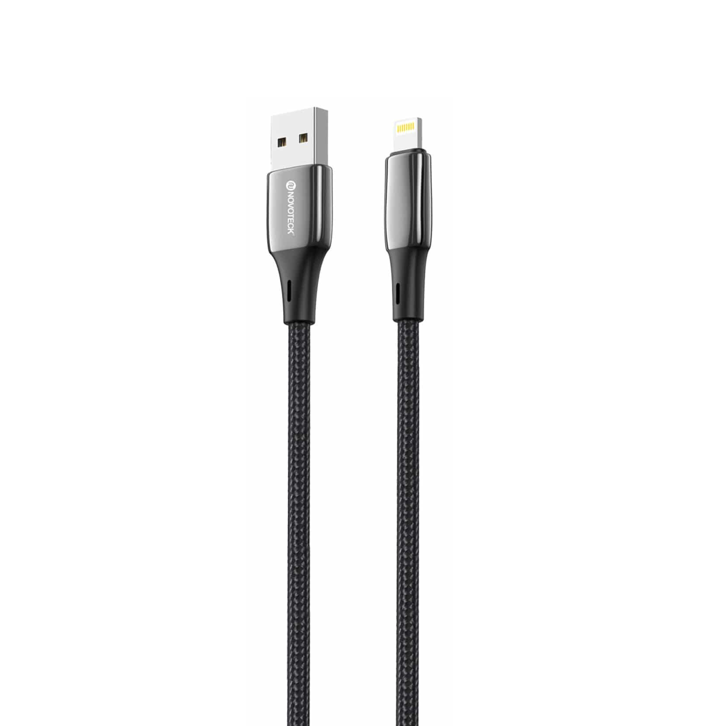Un cavo da USB a Lightning nero con tessuto intrecciato e connettori metallici.