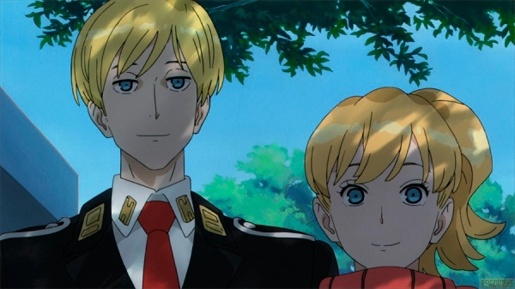 Due personaggi anime con capelli biondi stanno fianco a fianco.