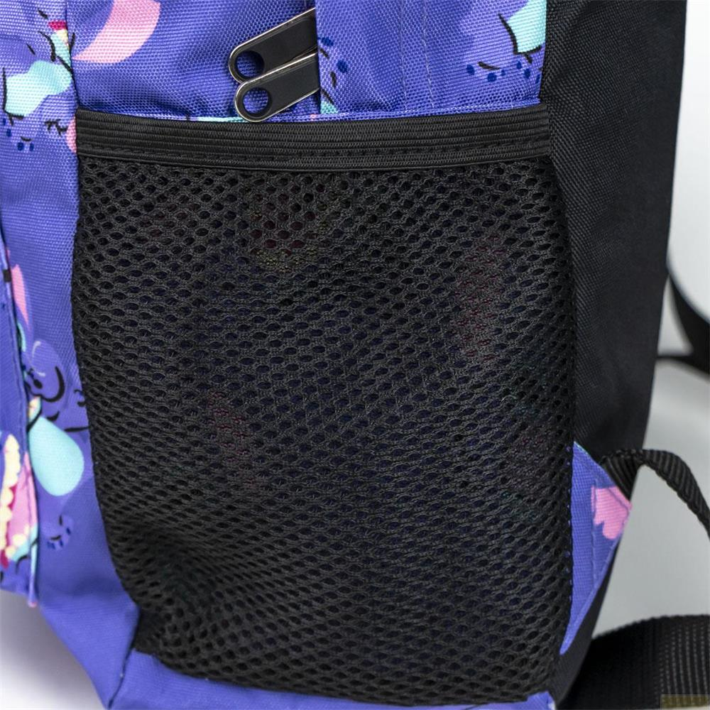 Lila Rucksack mit Blumenmuster, schwarze Netztasche und Reißverschluss.
