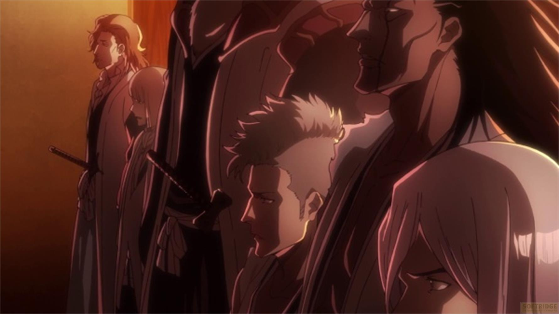 Anime-Charaktere mit Schwertern stehen dicht beieinander in einem warm beleuchteten Raum.
