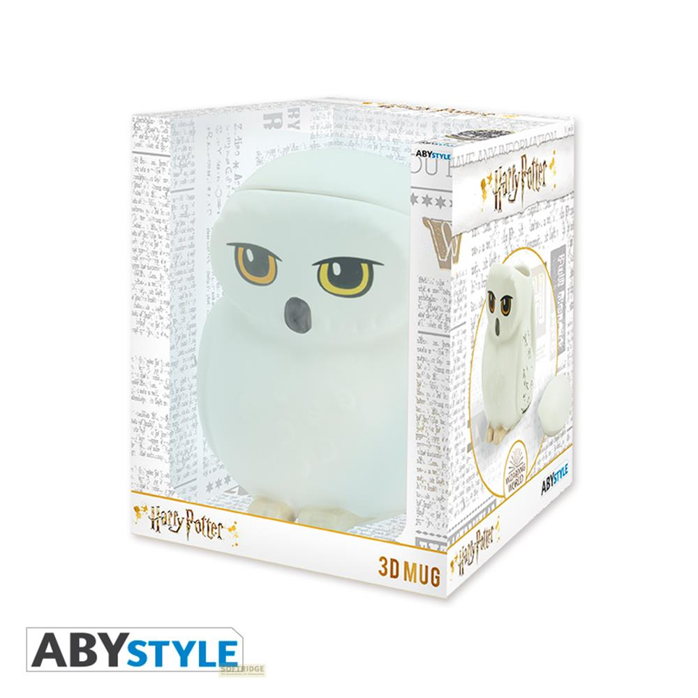 Una tazza 3D bianca di Hedwig di Harry Potter nella sua confezione.