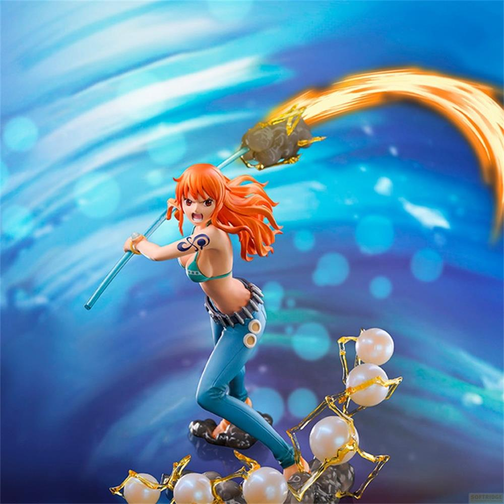 Anime-Figur mit orangefarbenem Haar, die einen Stab mit Feuerwirbel hält.