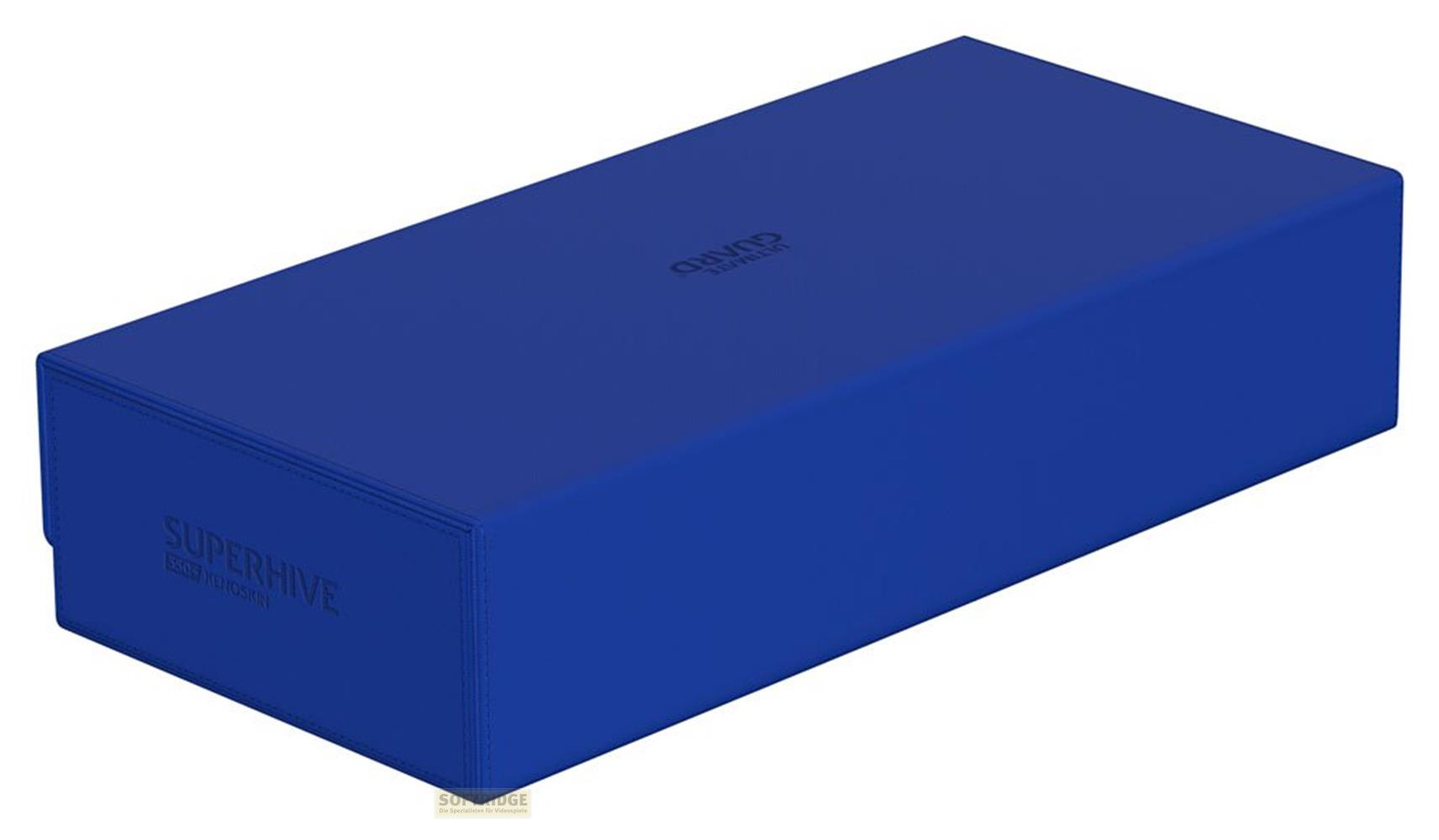 Eine blaue Aufbewahrungsbox mit Logo auf der Vorderseite und Oberseite.