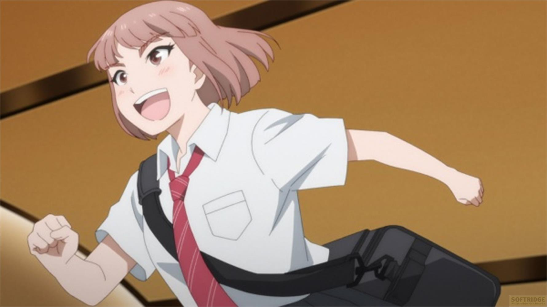Una ragazza anime con capelli castani corti corre con uno zaino.