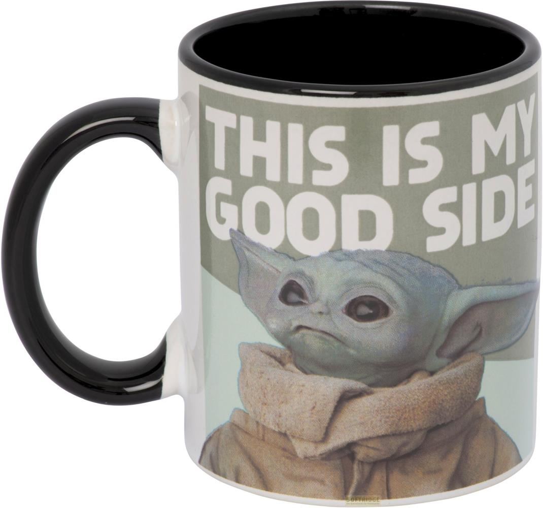 Graue Tasse mit Baby Yoda und Text 'THIS IS MY GOOD SIDE'