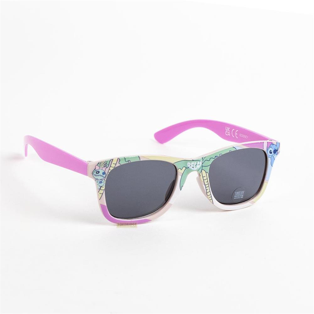 Gafas de sol moradas con personajes de Disney y palmeras.
