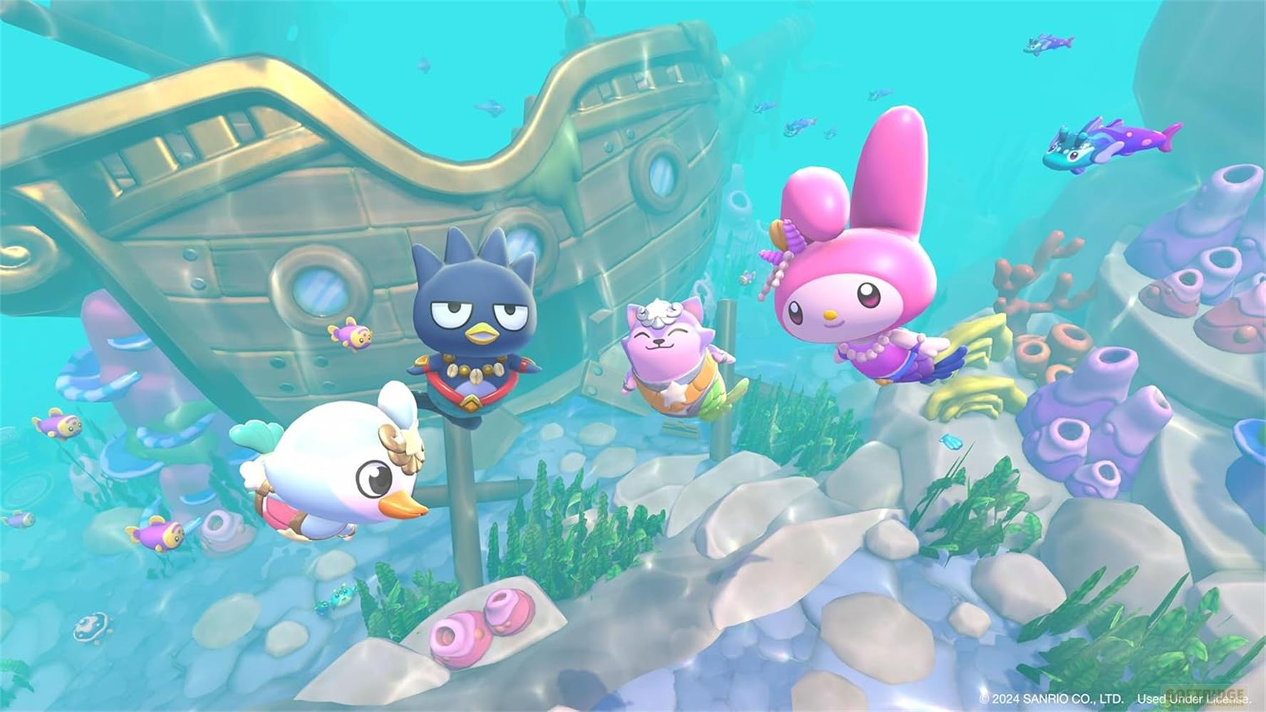 Vier Sanrio-Charaktere schwimmen unter Wasser vor einem Schiffswrack.