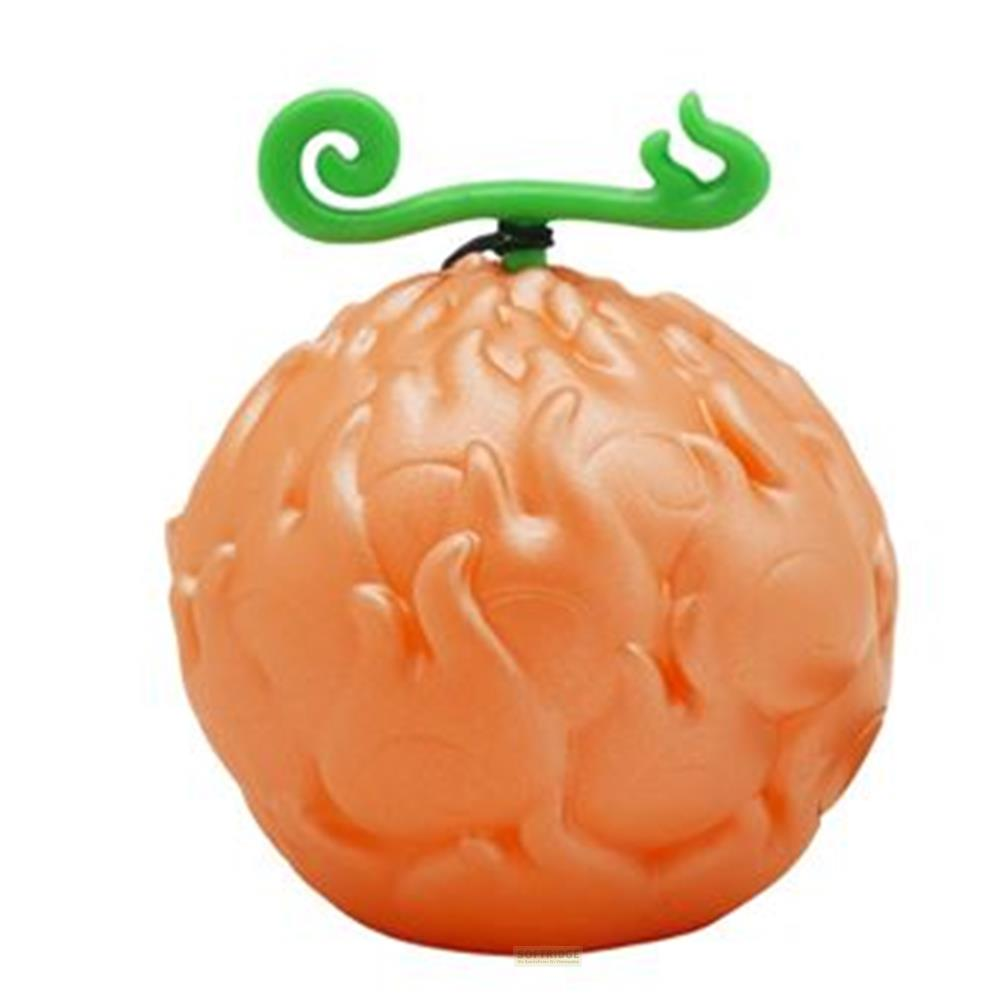 Un Frutto del Diavolo arancione con un gambo verde su sfondo bianco.