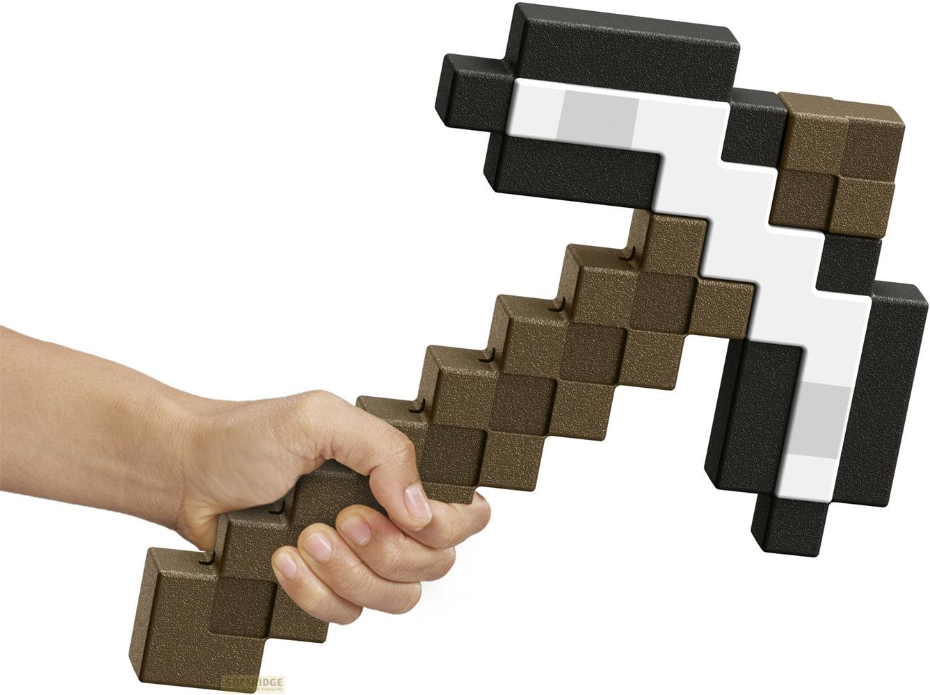 Eine Hand hält eine braune und schwarze Spitzhacke im Pixel-Design.