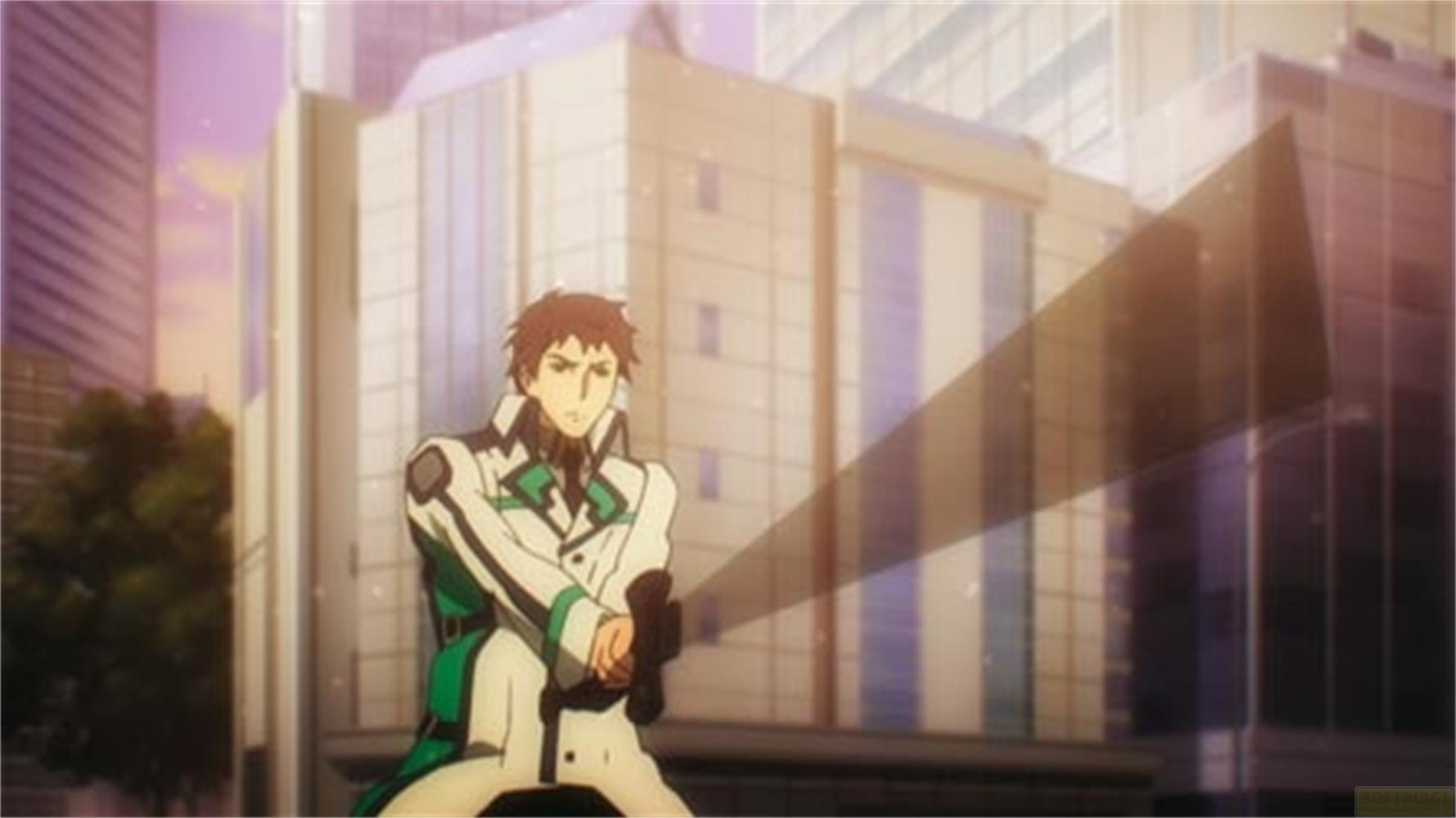 Uomo con spada davanti a edifici moderni